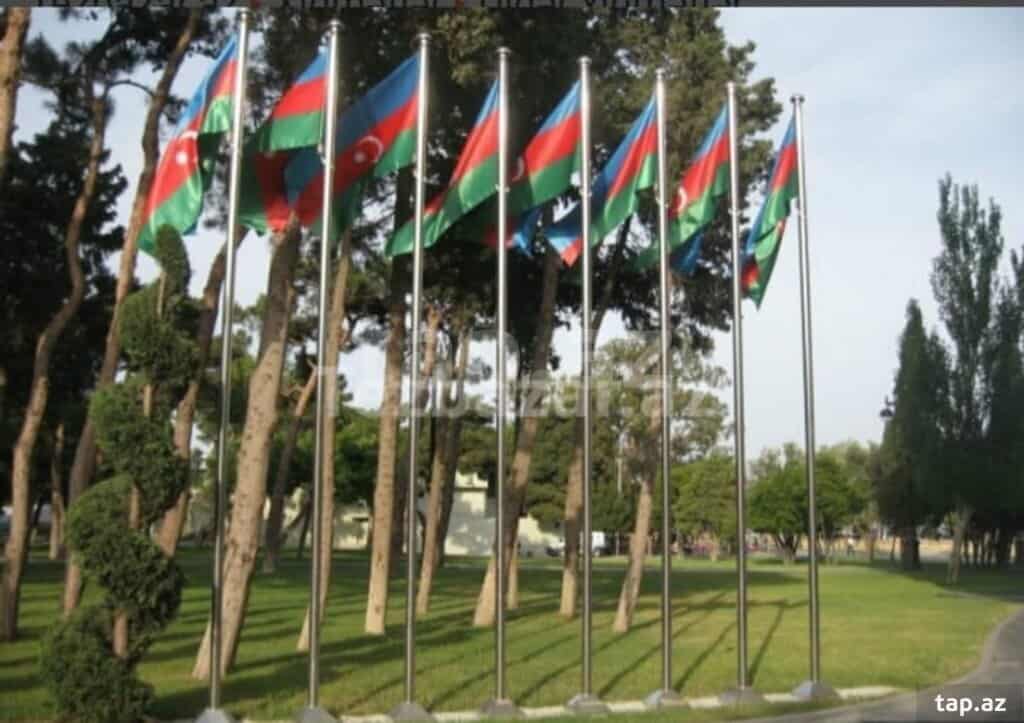 Bayraq dirəyi — 2